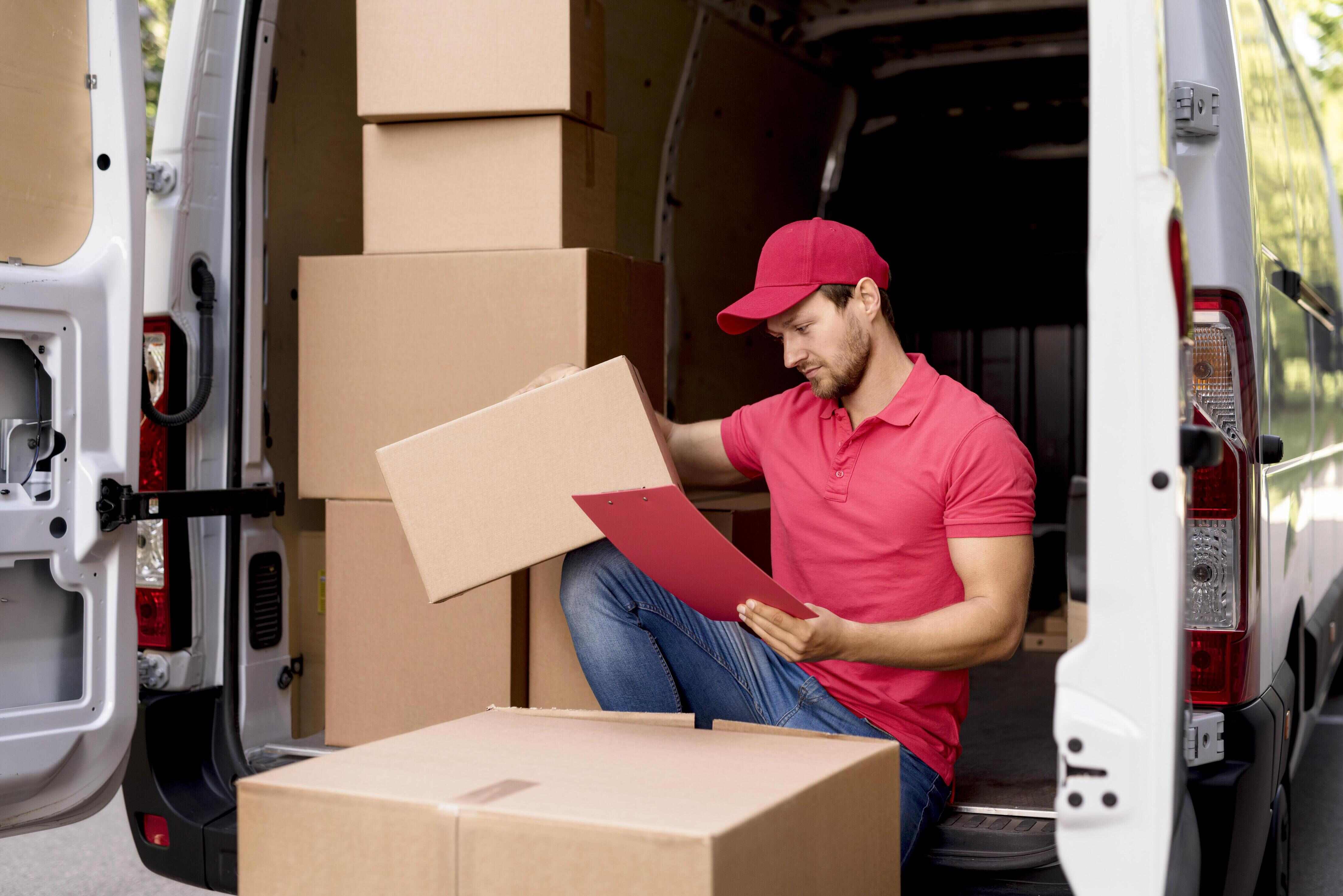 delivery-male-with-package-list