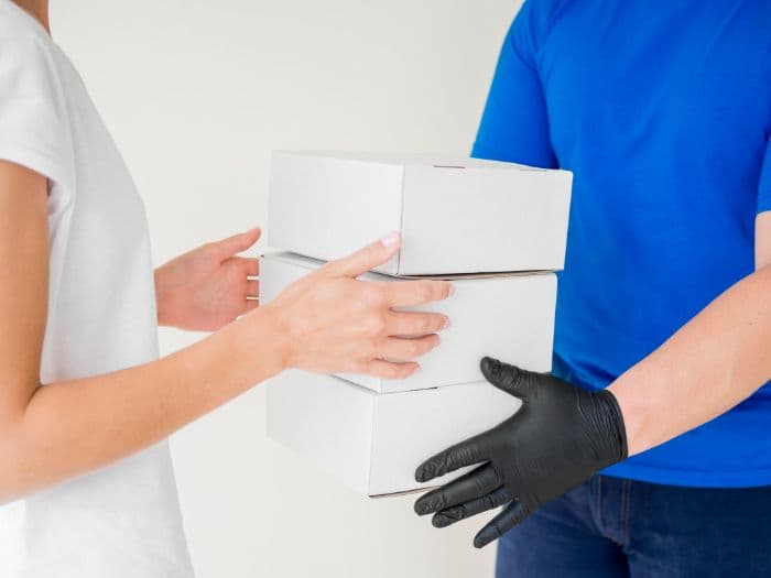 medical delivery courier